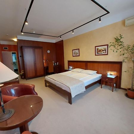 Gm Apart Hotel Ni Εξωτερικό φωτογραφία